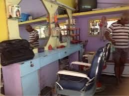 Naveen Men’s Saloon