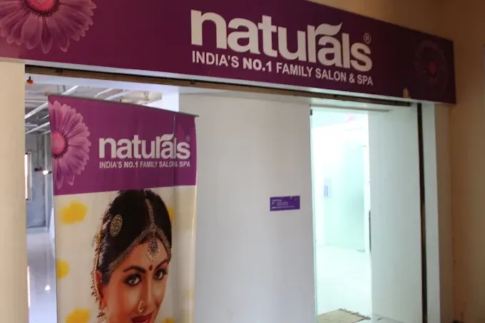 Naturals Salon