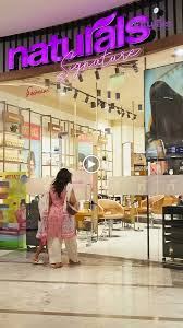 Naturals Salon