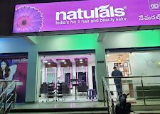 Naturals Salon