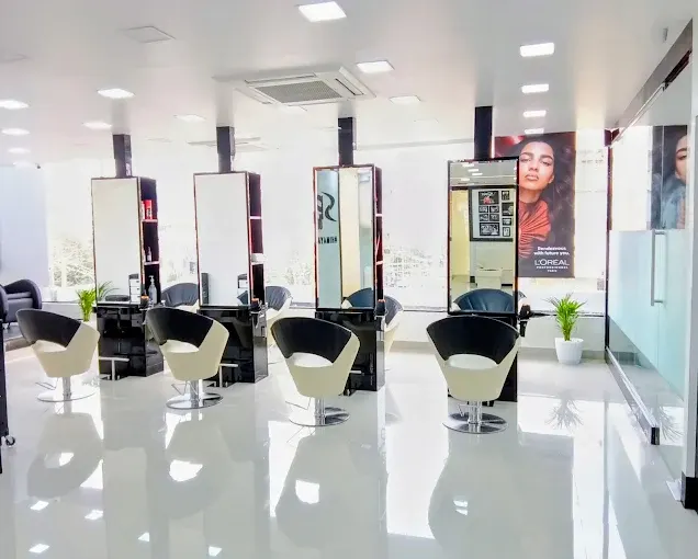 Spin Salon | Himayatnagar, Hyderabad