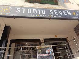 Studioseven family salon