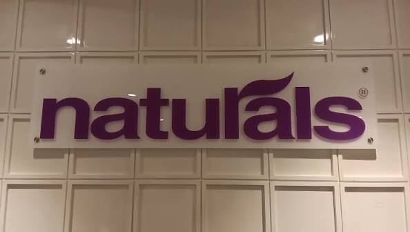 Naturals Salon Suchitra